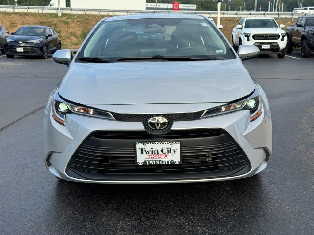 Toyota Corolla Vehicle Image 10