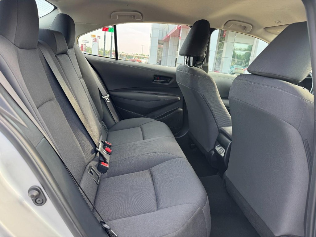 Toyota Corolla Vehicle Image 11