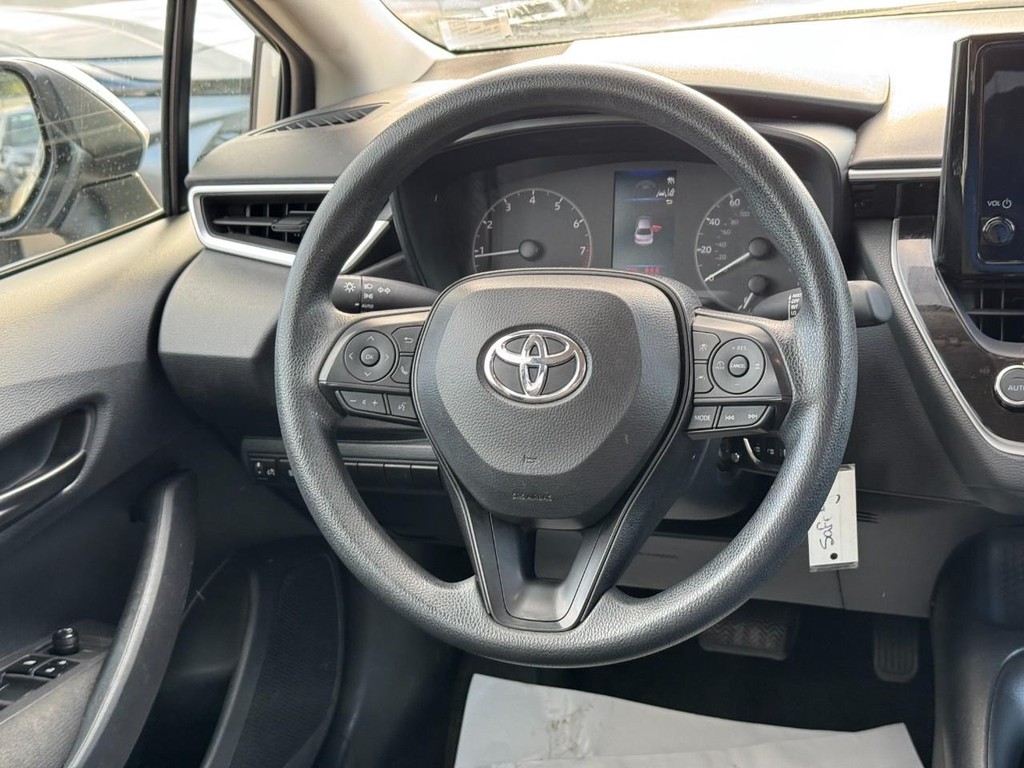 Toyota Corolla Vehicle Image 14