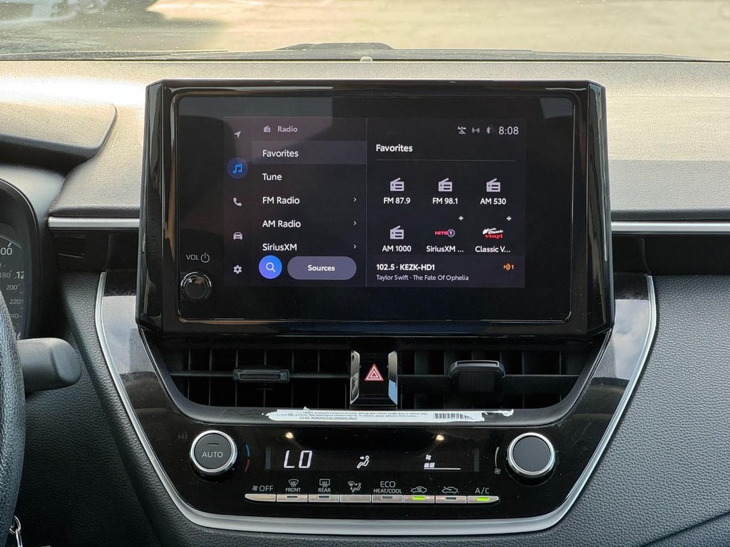 Toyota Corolla Vehicle Image 15