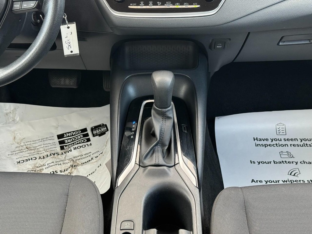 Toyota Corolla Vehicle Image 16