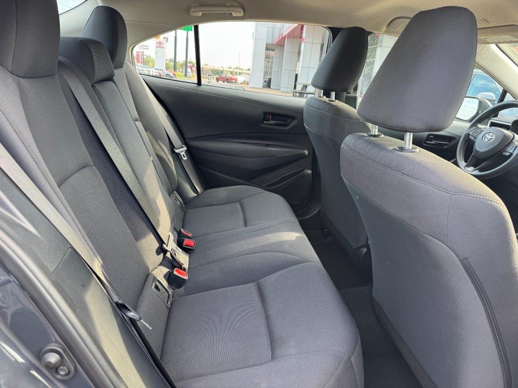 Toyota Corolla Vehicle Image 11