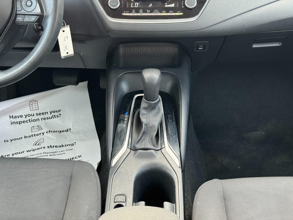 Toyota Corolla Vehicle Image 16