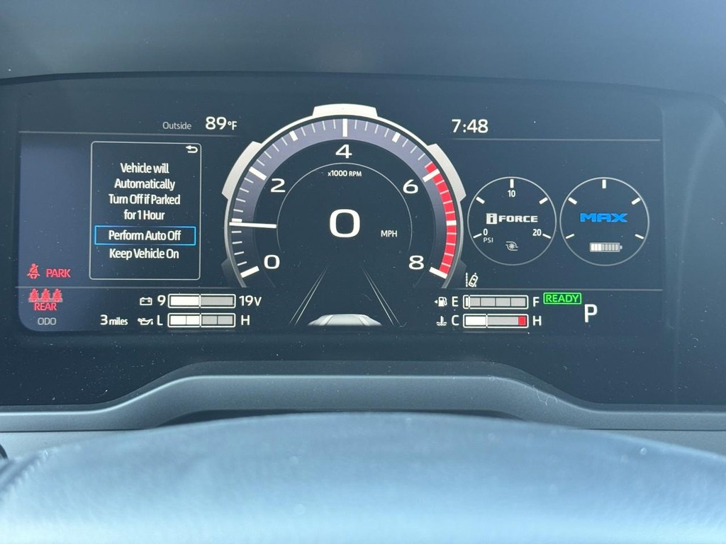 Toyota Tundra 4WD Vehicle Image 19