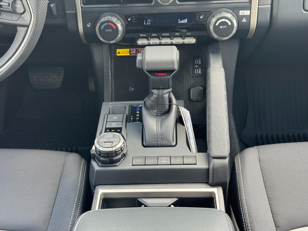 Toyota Tacoma 4WD Vehicle Image 10
