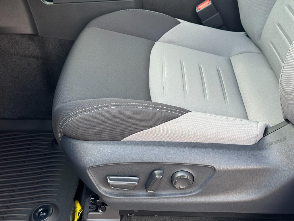 Toyota Tacoma 4WD Vehicle Image 12
