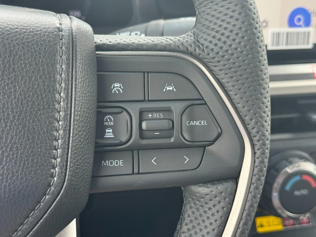Toyota Tacoma 4WD Vehicle Image 15