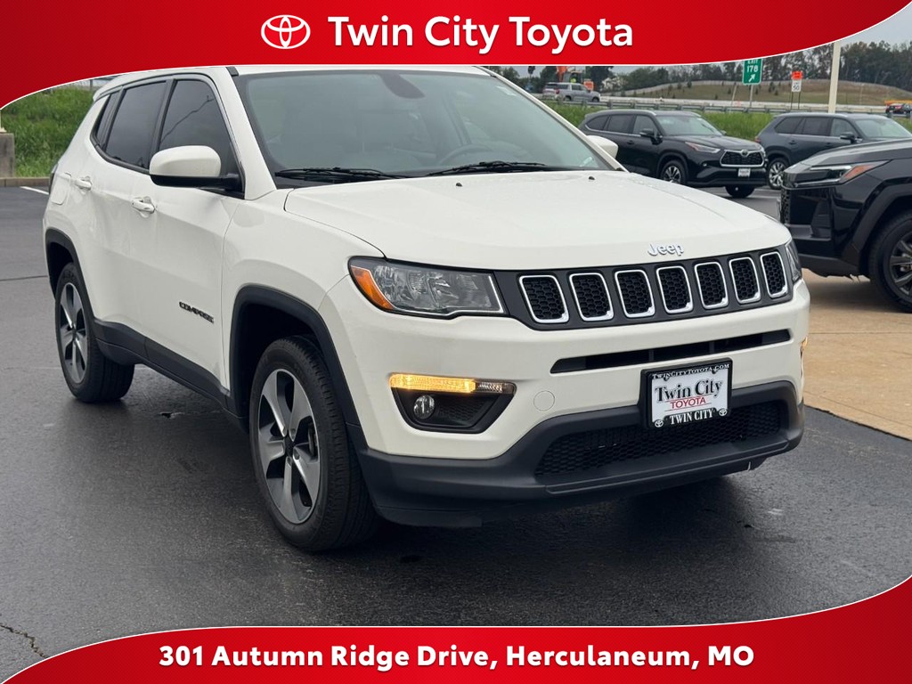 Jeep Compass Vehicle Full-screen Gallery Image 01