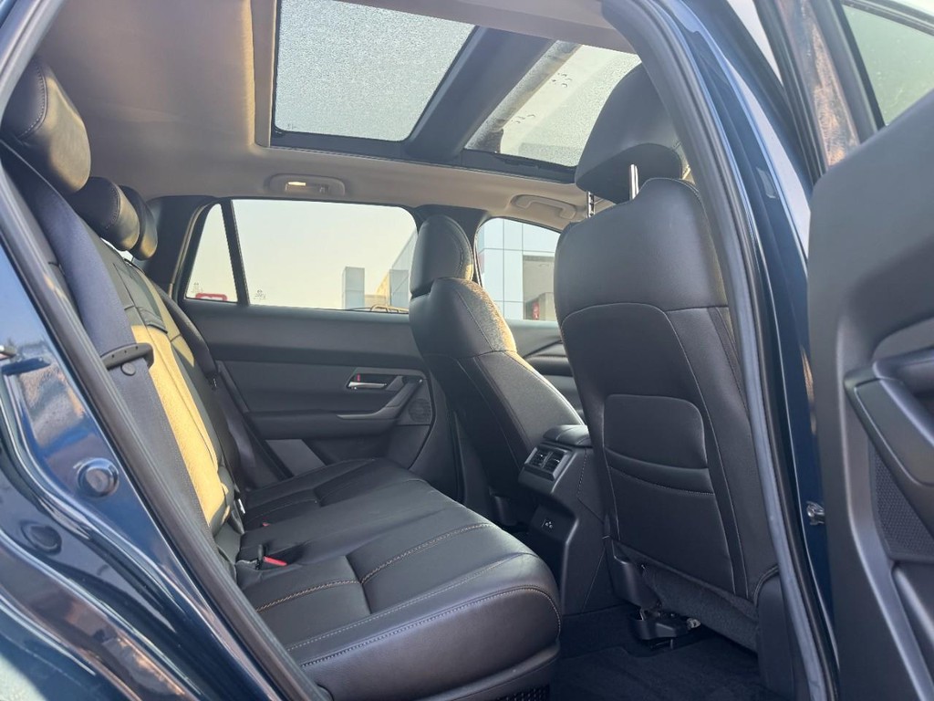 Mazda CX-50 Hybrid Vehicle Image 10