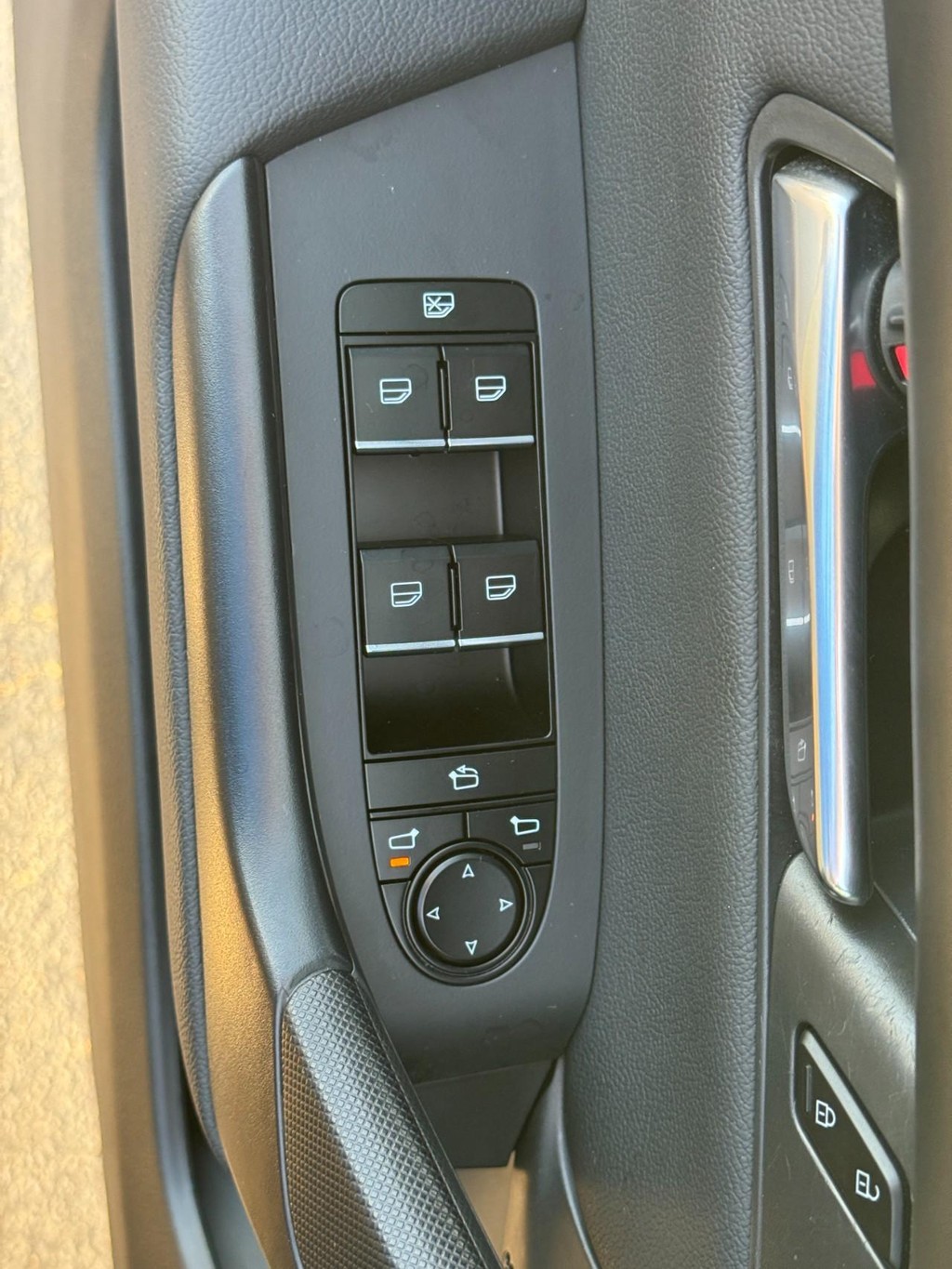 Mazda CX-50 Hybrid Vehicle Image 15