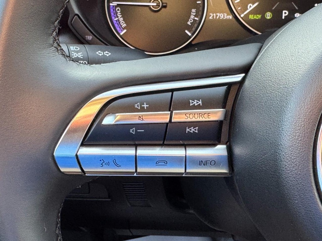 Mazda CX-50 Hybrid Vehicle Image 18
