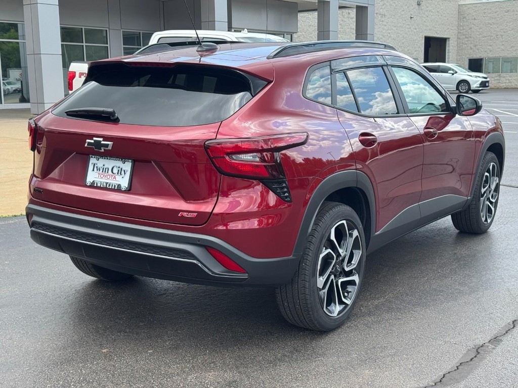 Chevrolet Trax Vehicle Full-screen Gallery Image 03