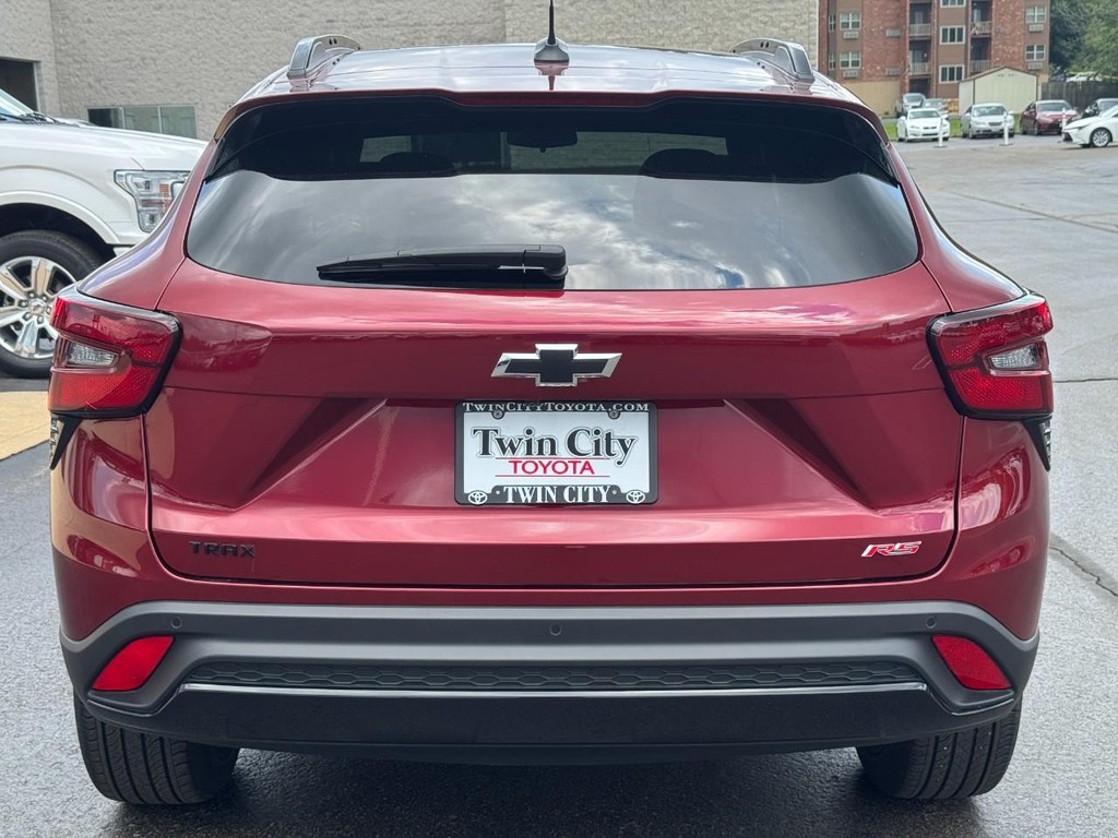 Chevrolet Trax Vehicle Full-screen Gallery Image 04