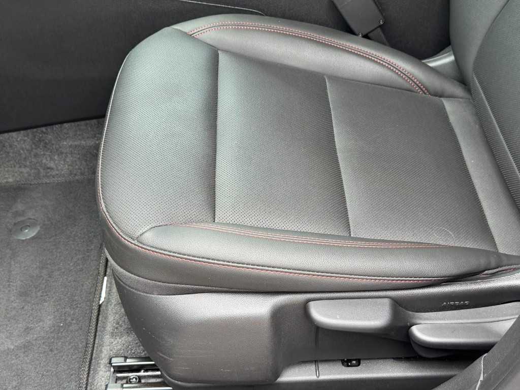 Chevrolet Trax Vehicle Full-screen Gallery Image 18
