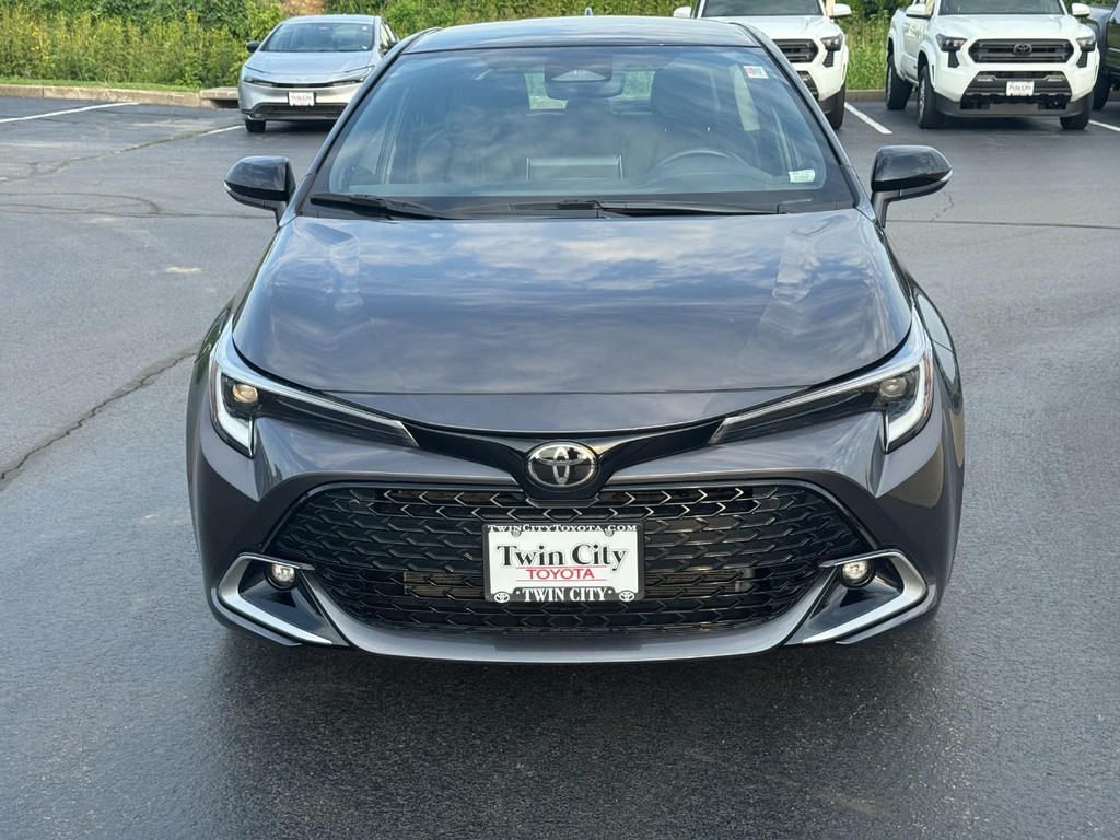 Toyota Corolla Hatchback Vehicle Image 10
