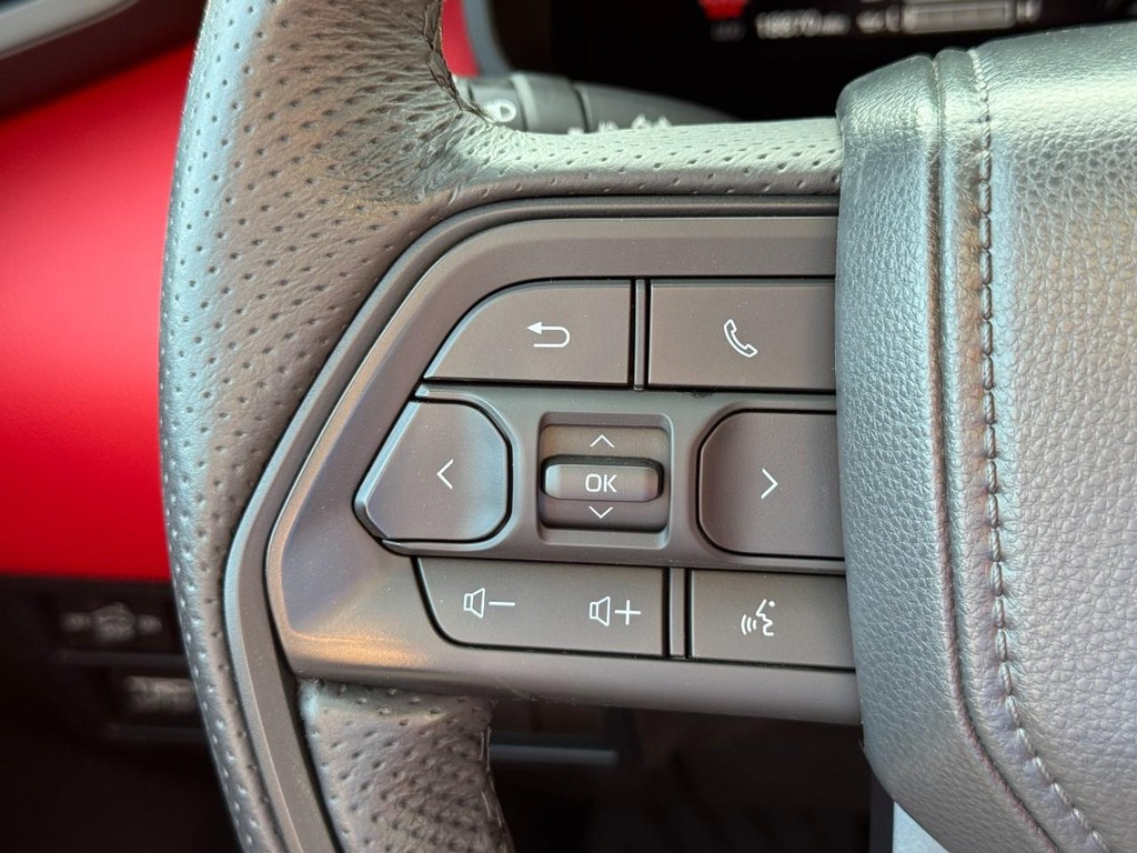 Toyota Tundra 4WD Vehicle Image 22