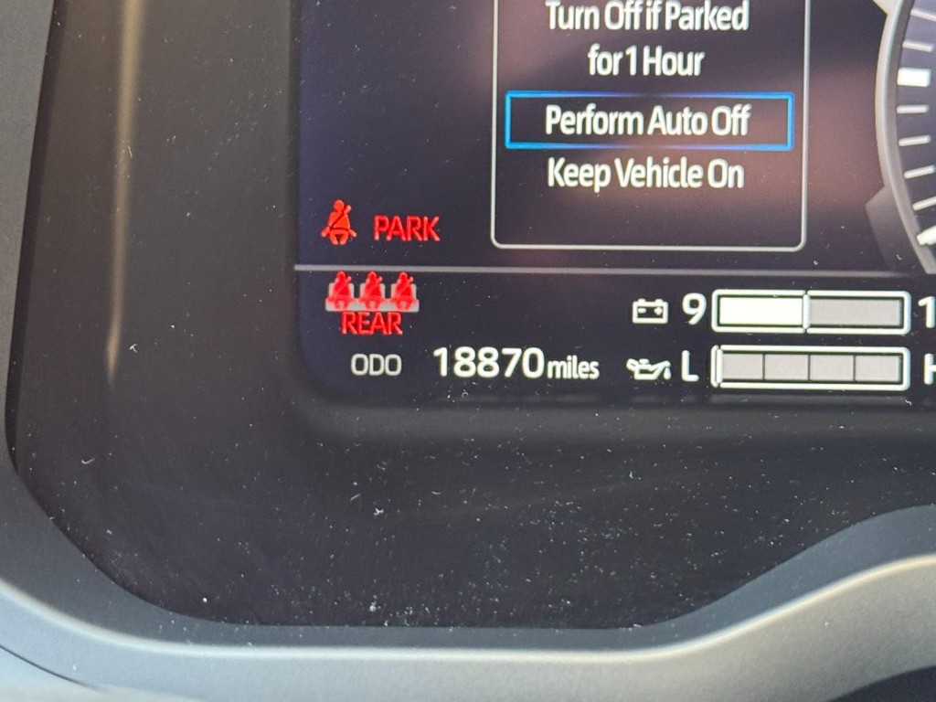 Toyota Tundra 4WD Vehicle Image 25