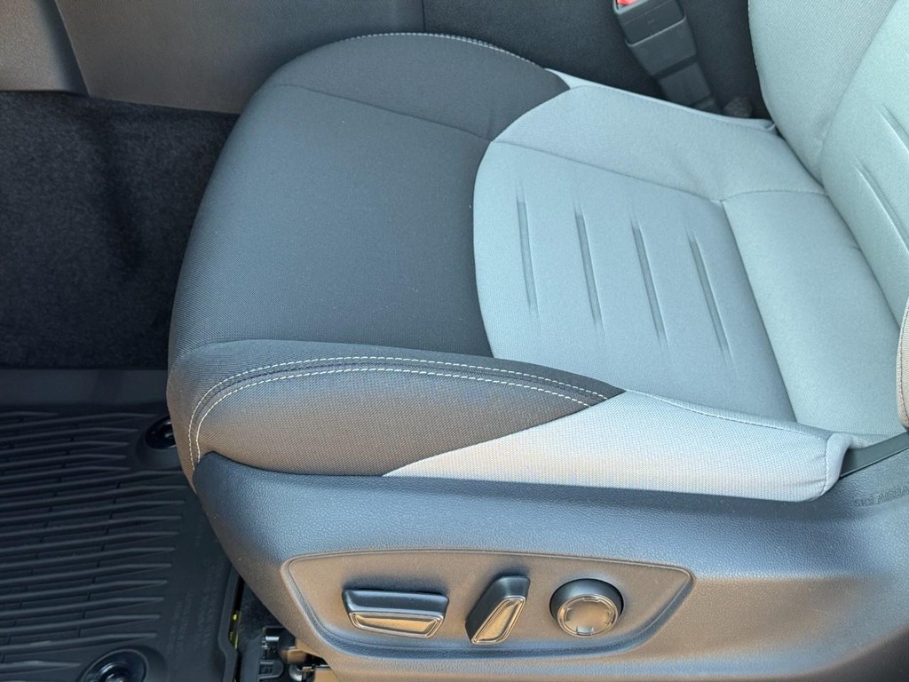 Toyota Tacoma 4WD Vehicle Image 13