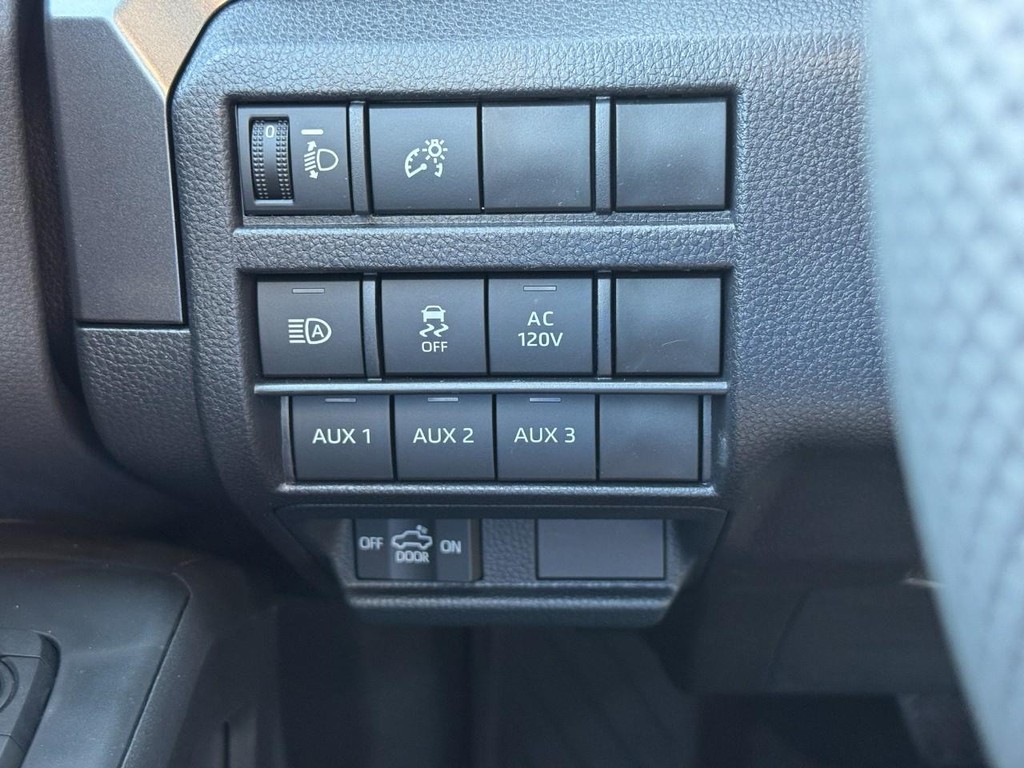 Toyota Tacoma 4WD Vehicle Image 14