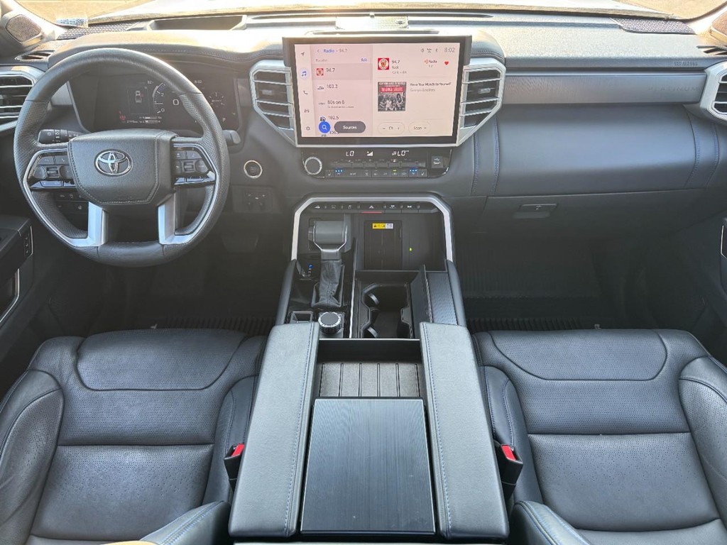 Toyota Tundra 4WD Vehicle Image 13