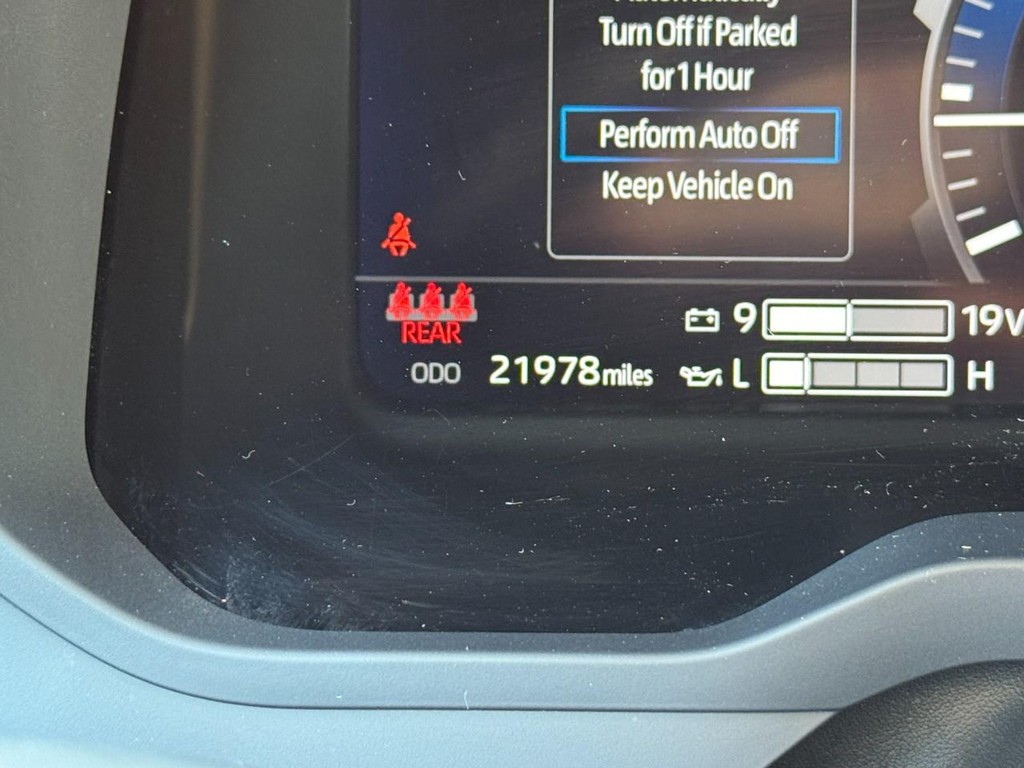 Toyota Tundra 4WD Vehicle Image 22