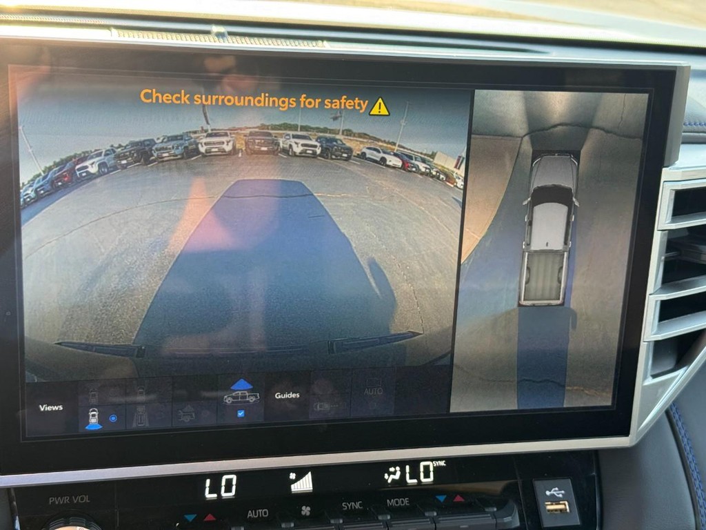 Toyota Tundra 4WD Vehicle Image 23
