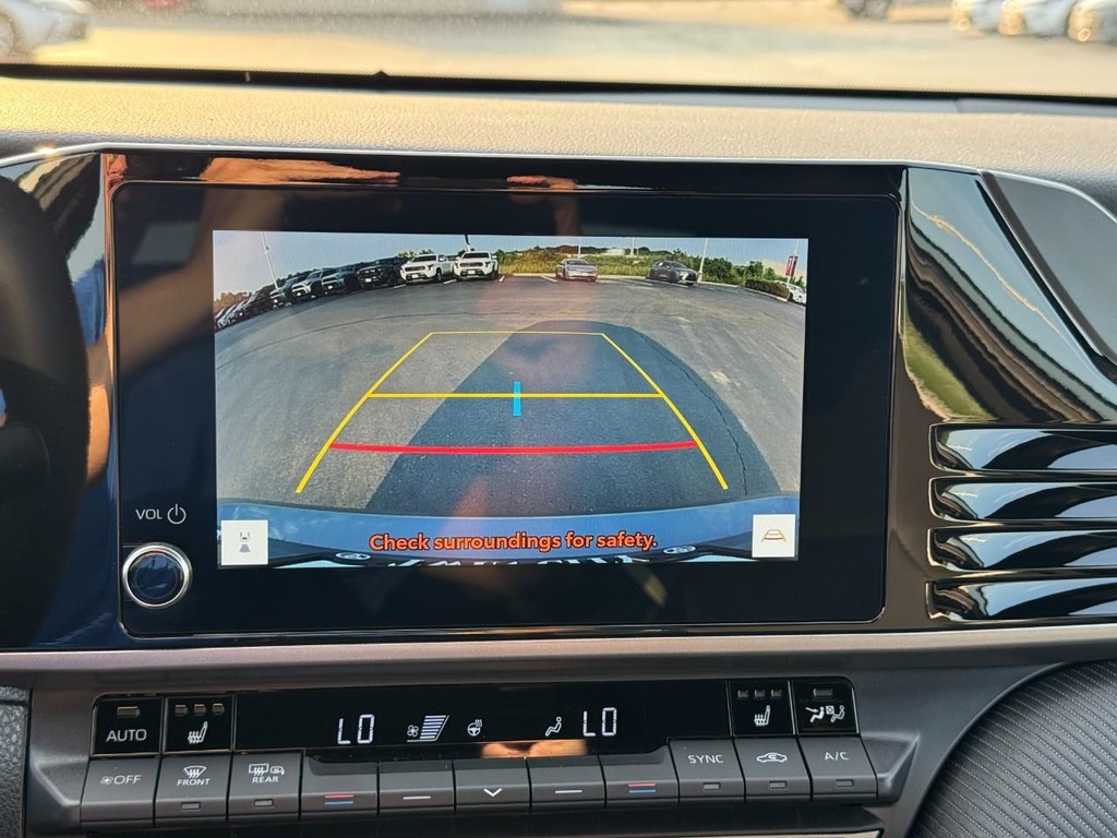 Toyota Camry Vehicle Image 24