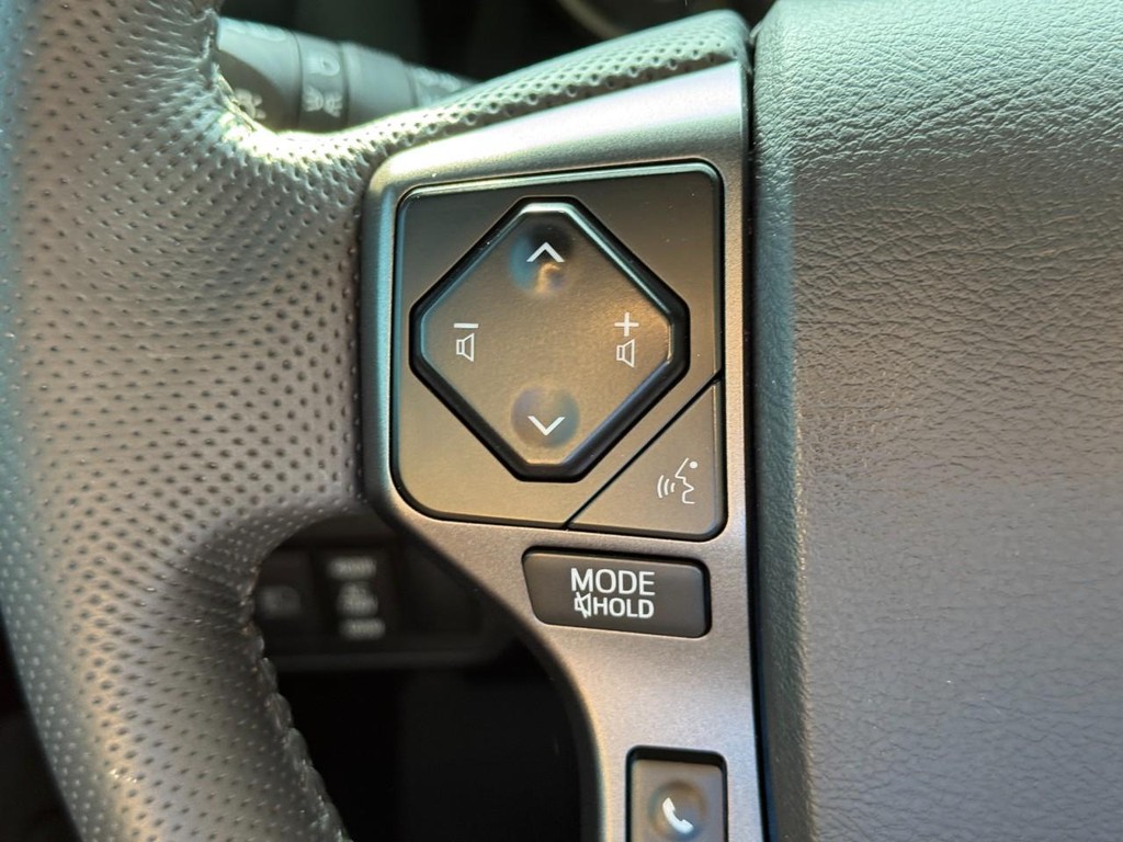 Toyota Tacoma 4WD Vehicle Image 19