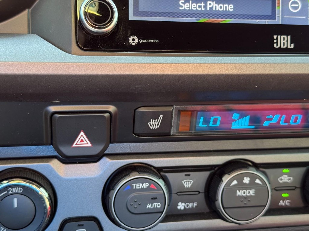 Toyota Tacoma 4WD Vehicle Image 24