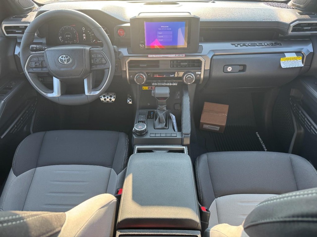 Toyota Tacoma 4WD Vehicle Image 8