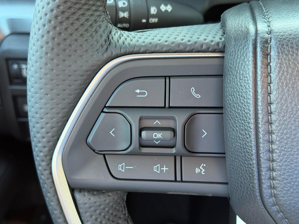 Toyota Tacoma 4WD Vehicle Image 15