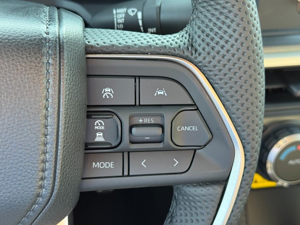 Toyota Tacoma 4WD Vehicle Image 16