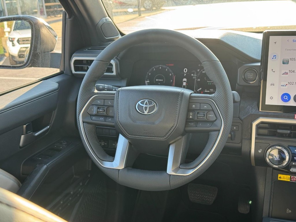 Toyota Tacoma 4WD Vehicle Image 8