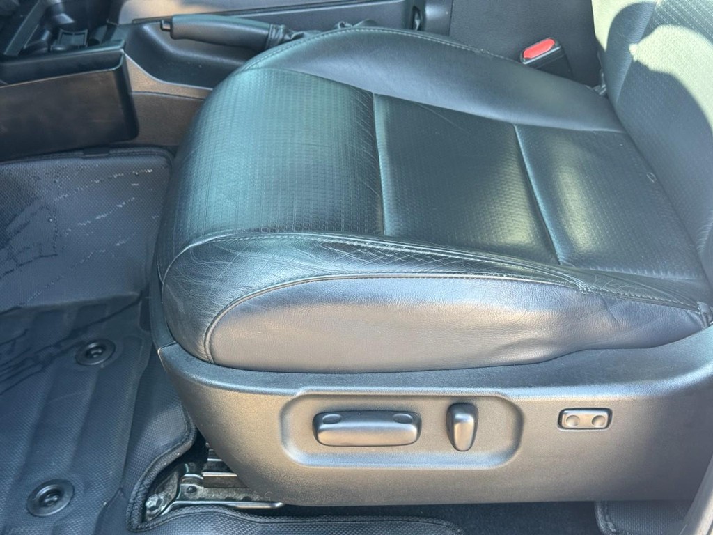 Toyota Tacoma 4WD Vehicle Image 17