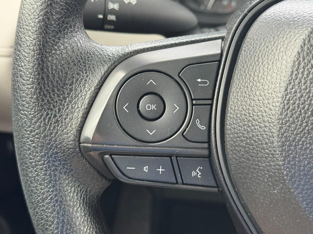 Toyota Corolla Cross Vehicle Image 18