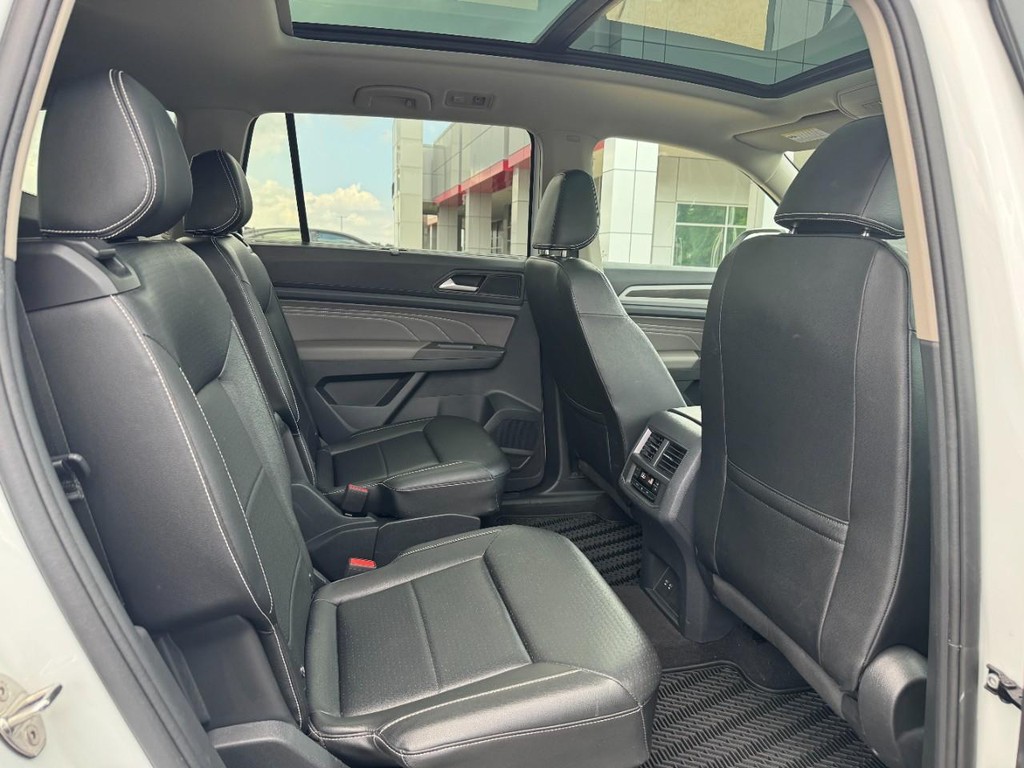 Volkswagen Atlas Vehicle Image 11