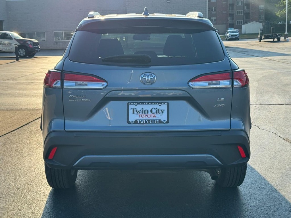 Toyota Corolla Cross Vehicle Image 4