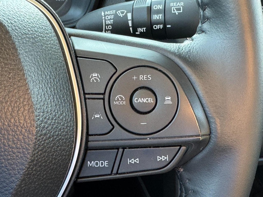 Toyota Corolla Cross Vehicle Image 20