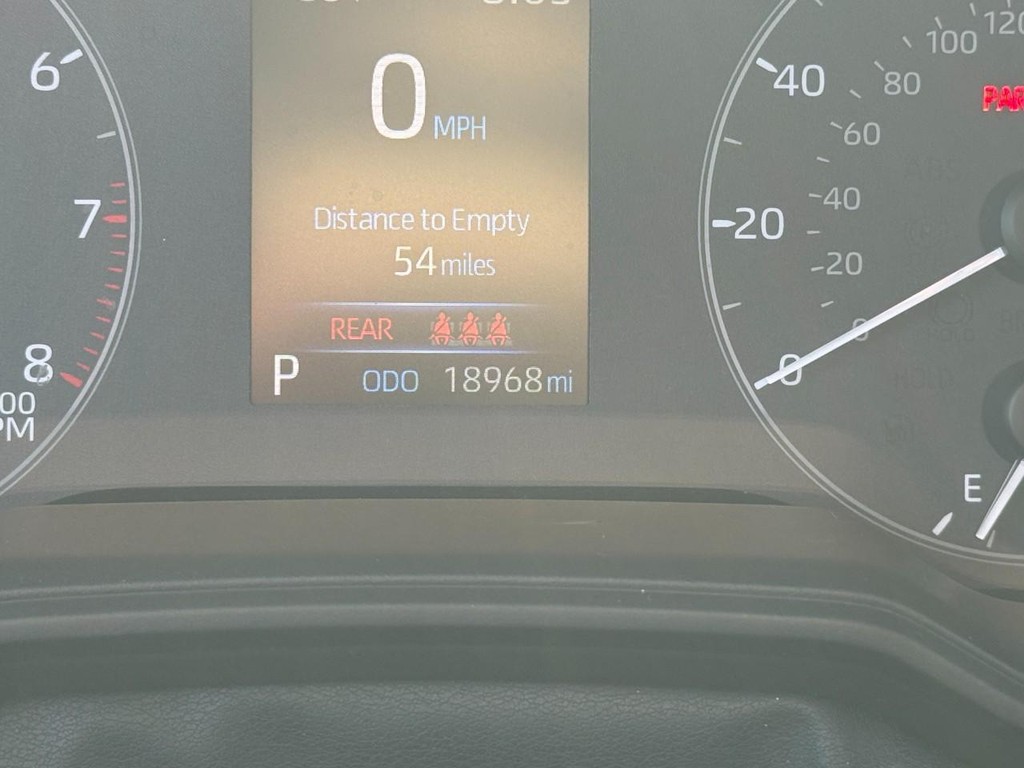 Toyota Corolla Cross Vehicle Image 22