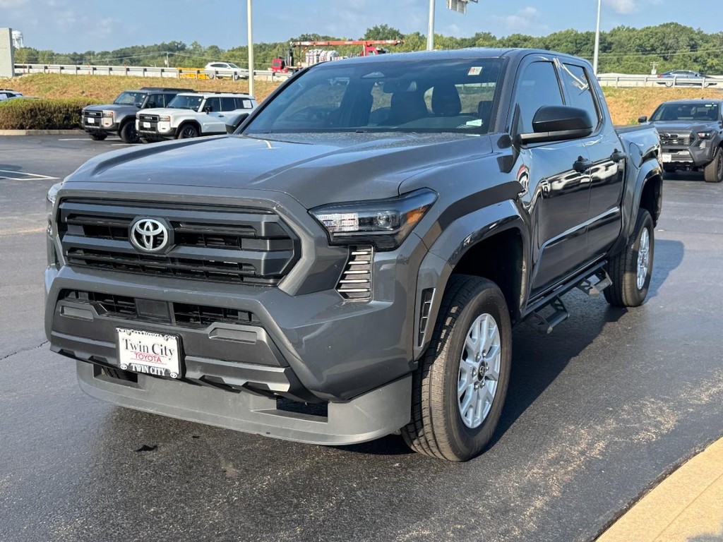 Toyota Tacoma 4WD Vehicle Image 8