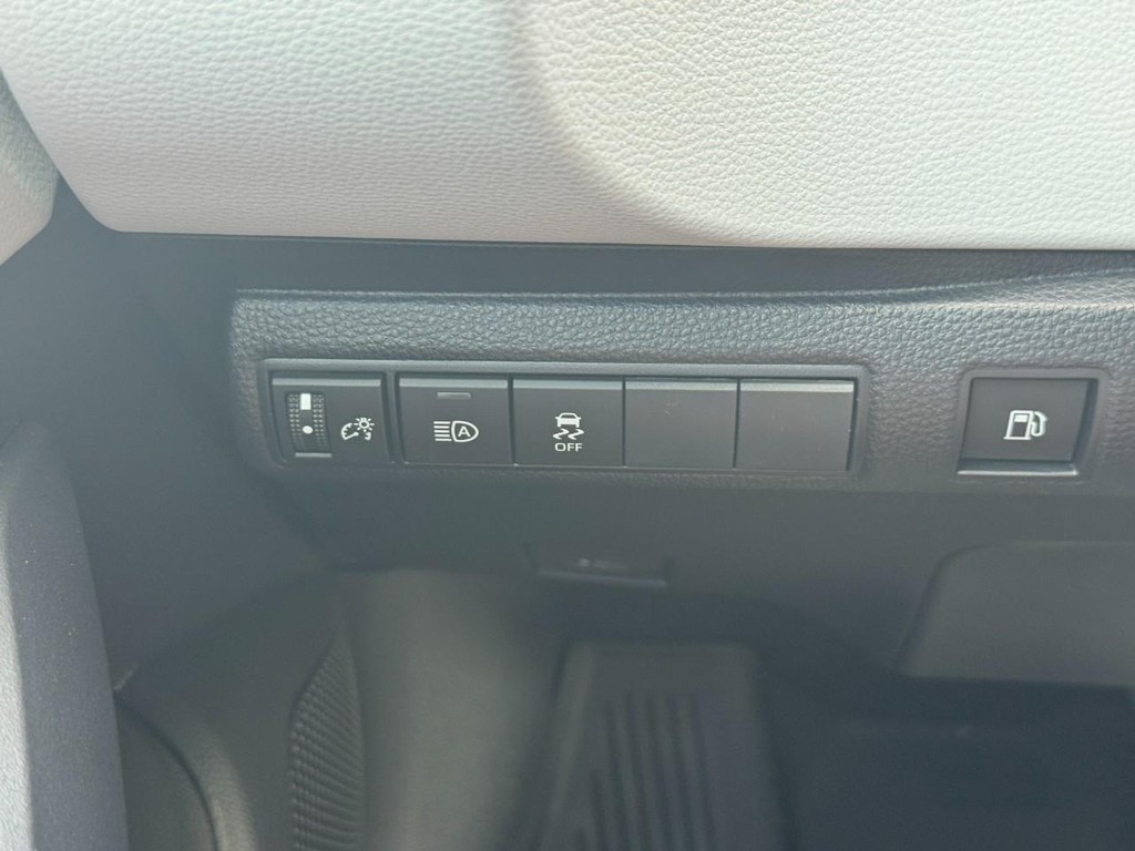 Toyota Corolla Vehicle Image 13