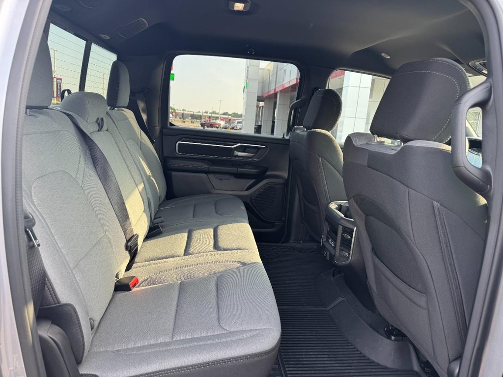 Ram 1500 Vehicle Image 11