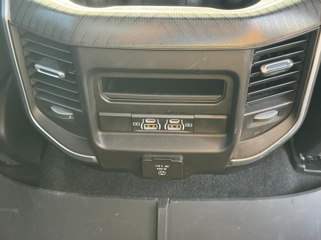 Ram 1500 Vehicle Image 12