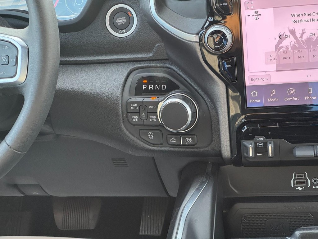 Ram 1500 Vehicle Image 16