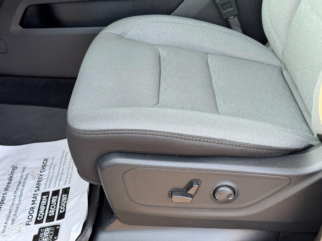 Ram 1500 Vehicle Image 18