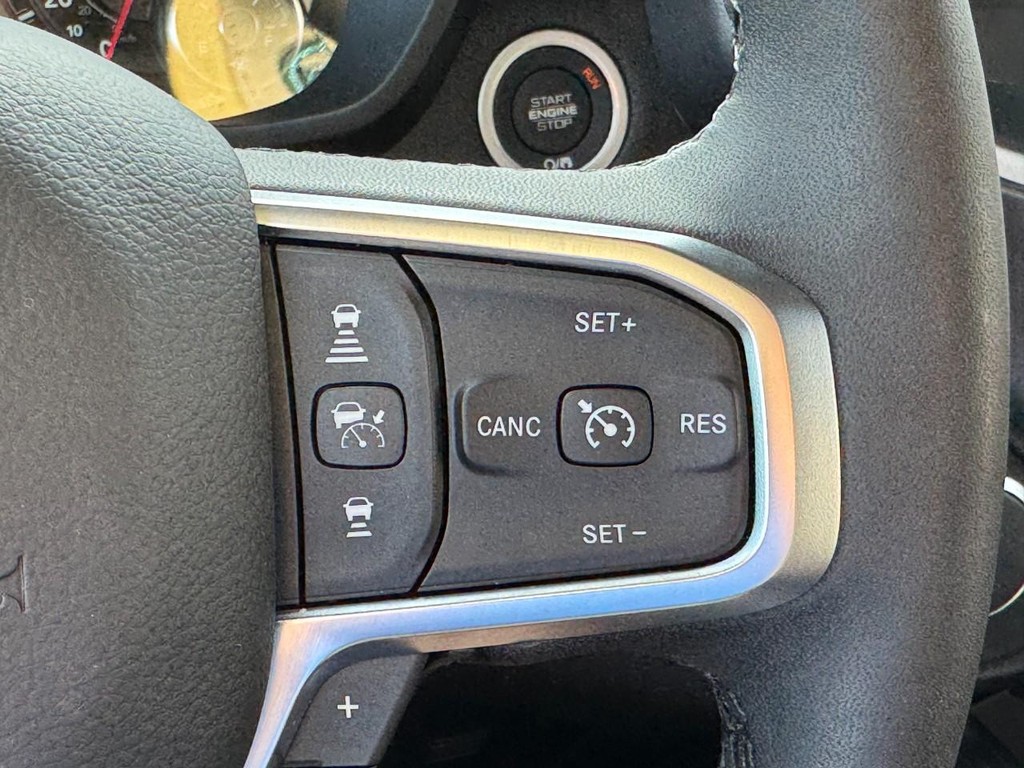 Ram 1500 Vehicle Image 21