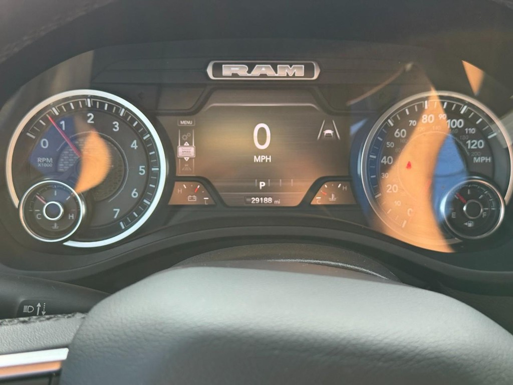 Ram 1500 Vehicle Image 22