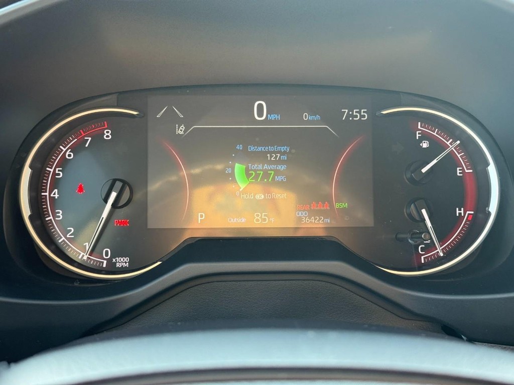 Toyota RAV4 Vehicle Image 22