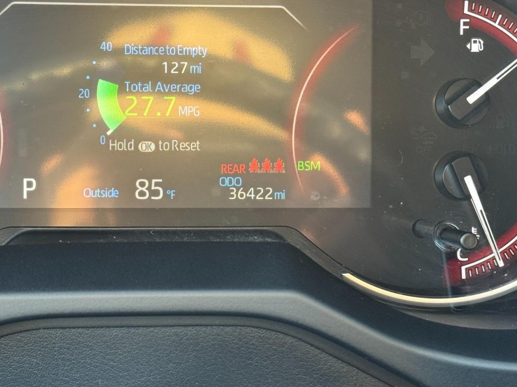 Toyota RAV4 Vehicle Image 23