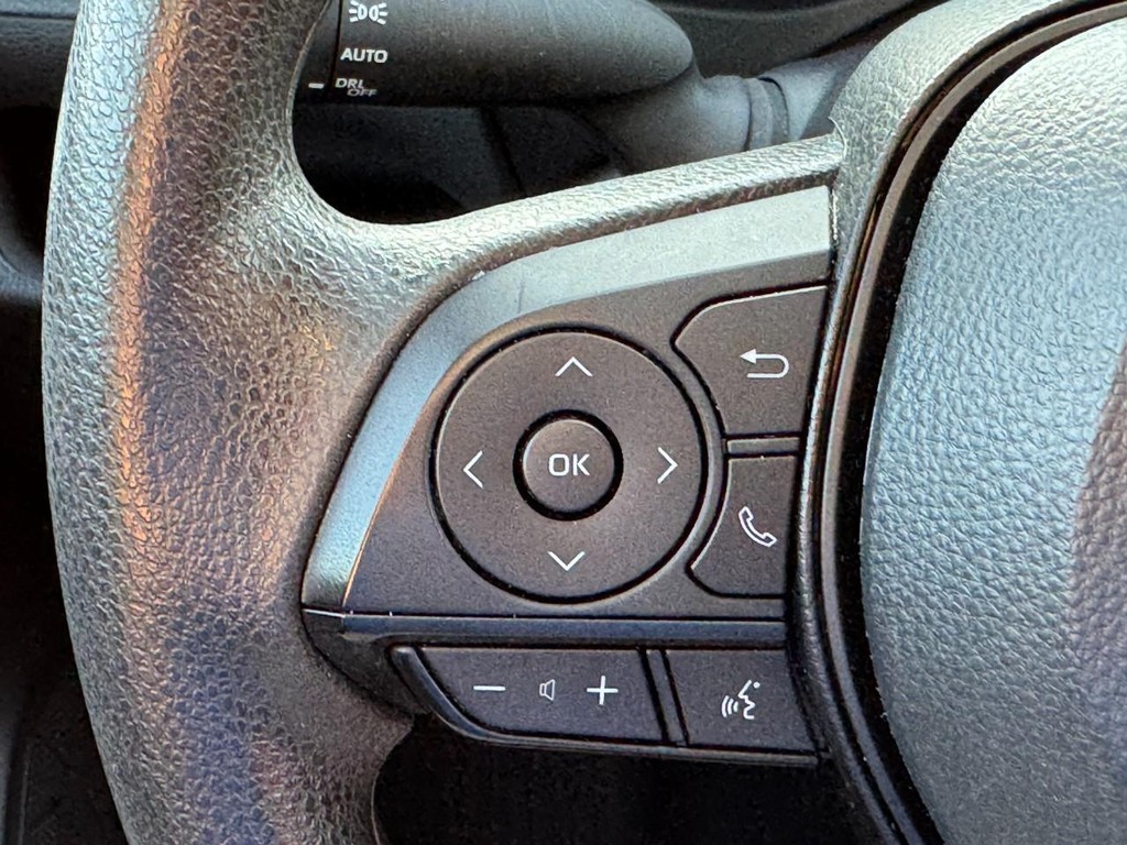 Toyota RAV4 Vehicle Image 20